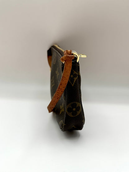 Louis Vuitton Vintage Monogram Mini Pochette
