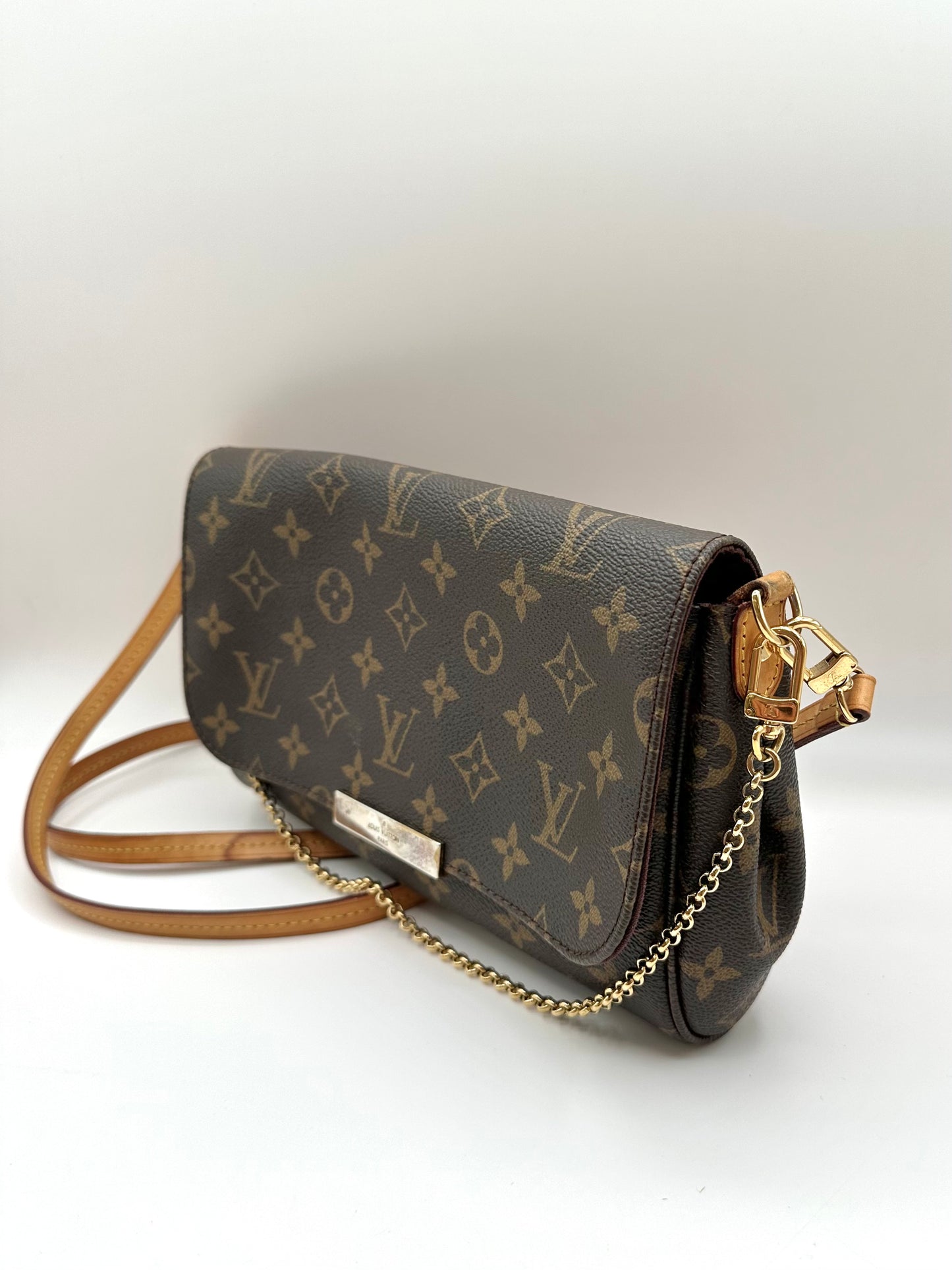 Louis Vuitton Monogram 'Favorite MM' Chain Clutch